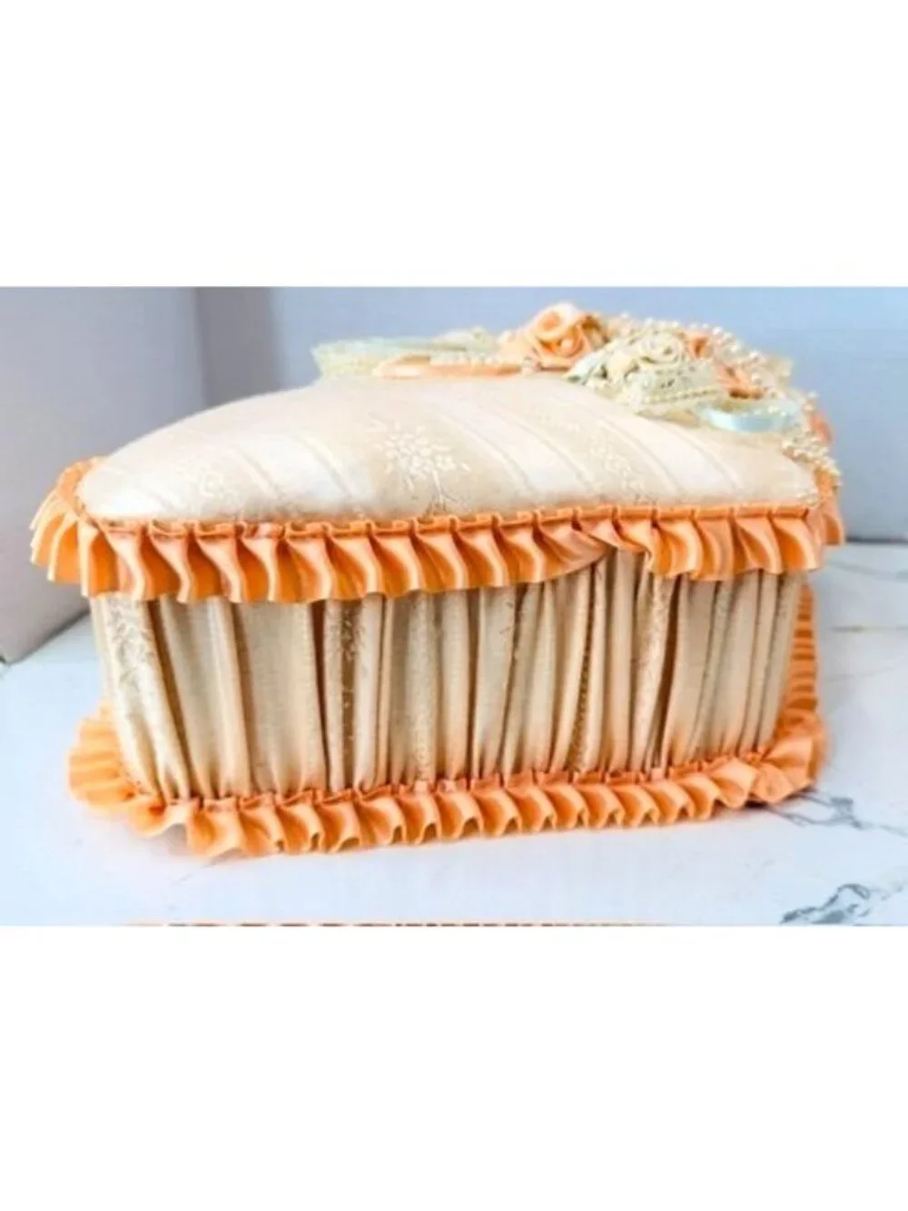 VTG Shabby Chic Peach Satin Fabric Keepsake Box Ribbon Roses Pearls